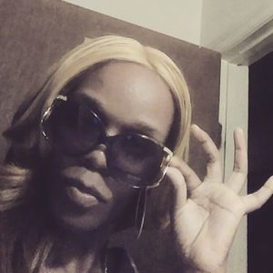 Meet your Posher, Katrina